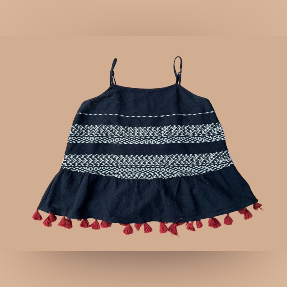 a.n.a Monochrome Top with Red tassels, crop top, size M,